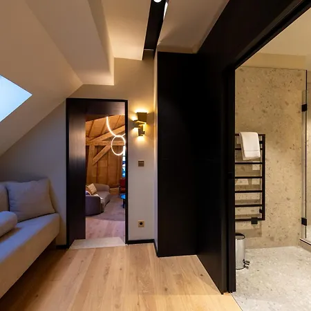 Les By Cave Vauban *