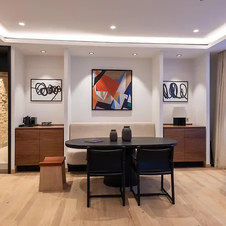 Les By Cave Vauban *