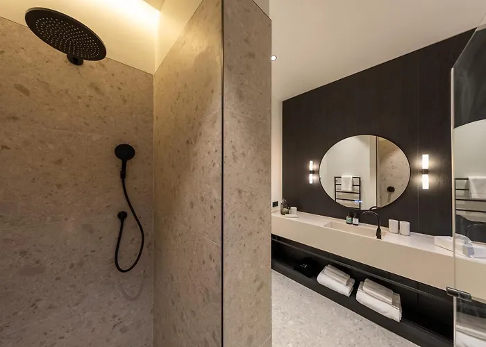 Les By Cave Vauban Apartment