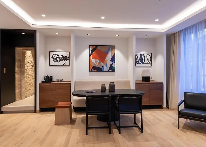 Les By Cave Vauban *